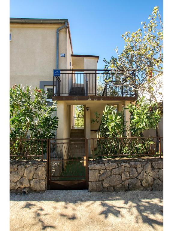 Apartments Velebit Starigrad Exterior photo